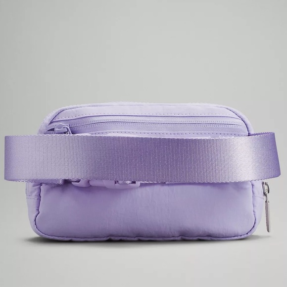 🌿NWT Lululemon Everywhere Belt Bag - Picture 2 of 3